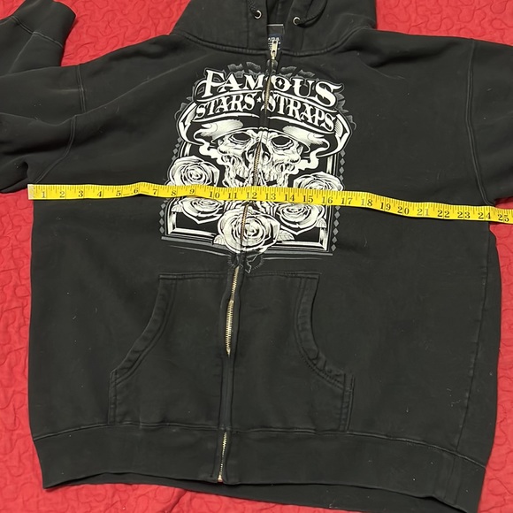 Famous stars*straps white rose skull front zip hoodie - Picture 8 of 9